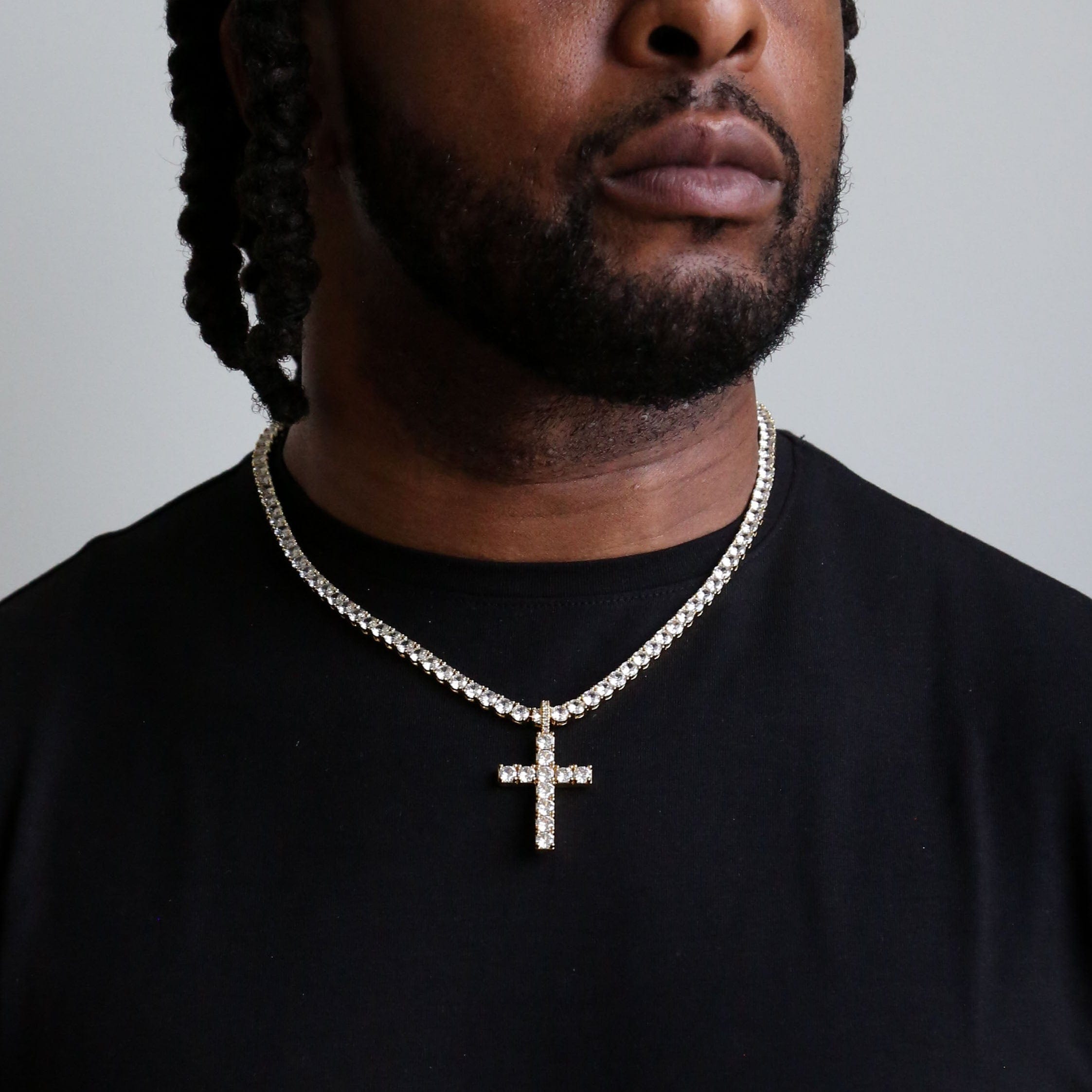 zerno Diamond Cross Pendant in Gold / White Gold