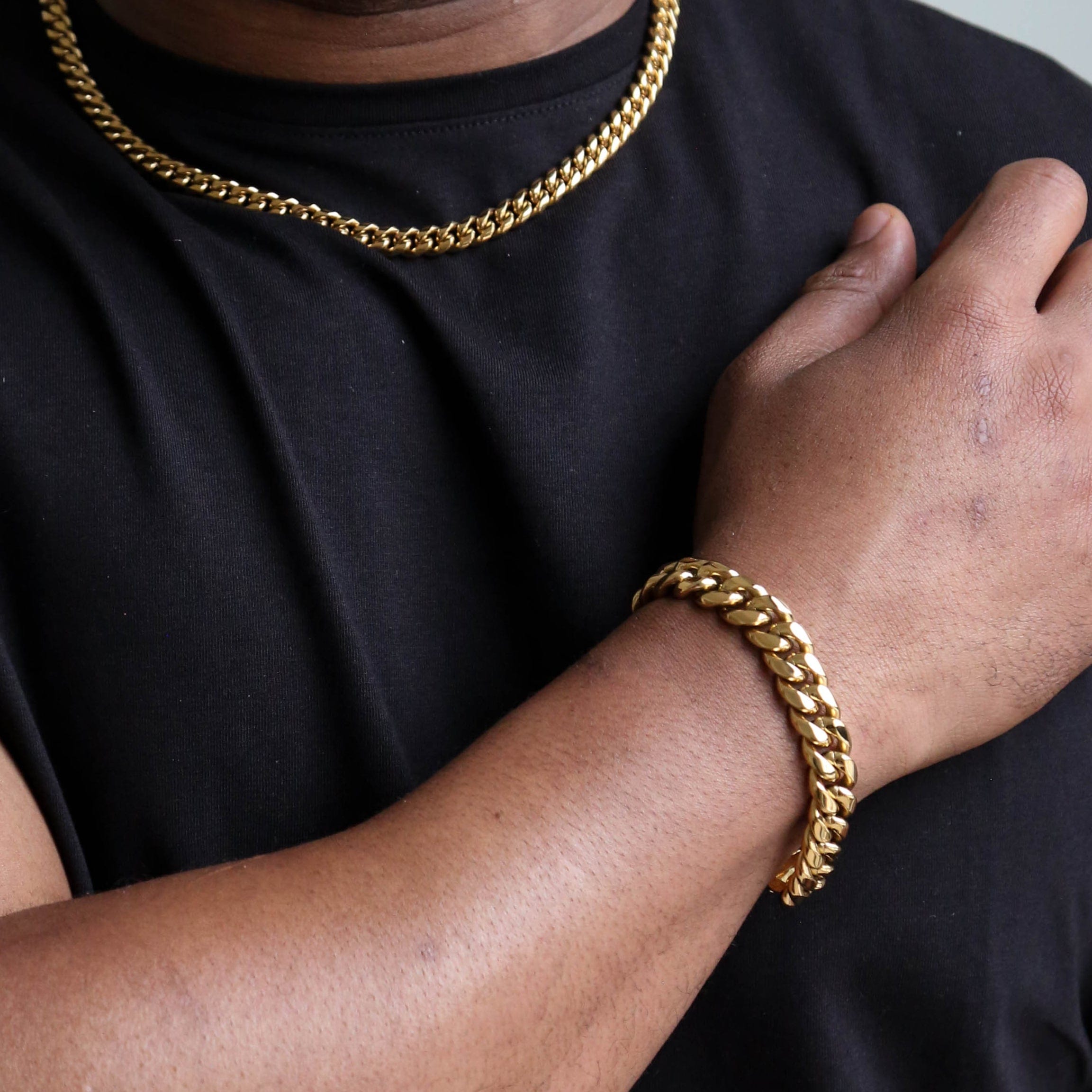 zerno Cuban Link Bracelet in Gold - 12mm