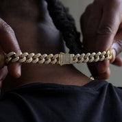 zerno Iced Cuban Link Chain in Gold - 12mm