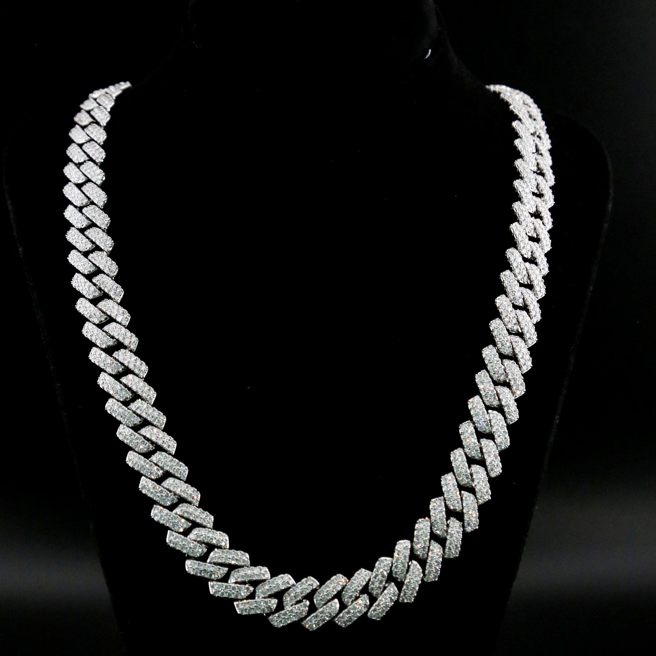 zerno Iced Prong Cuban Link Chain in White Gold - 12mm